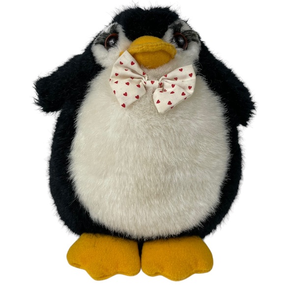 Vintage Fairbanks Penguin Heart Bowtie Eyelashes Plush Russ 880 Valentine Berrie - Picture 1 of 12